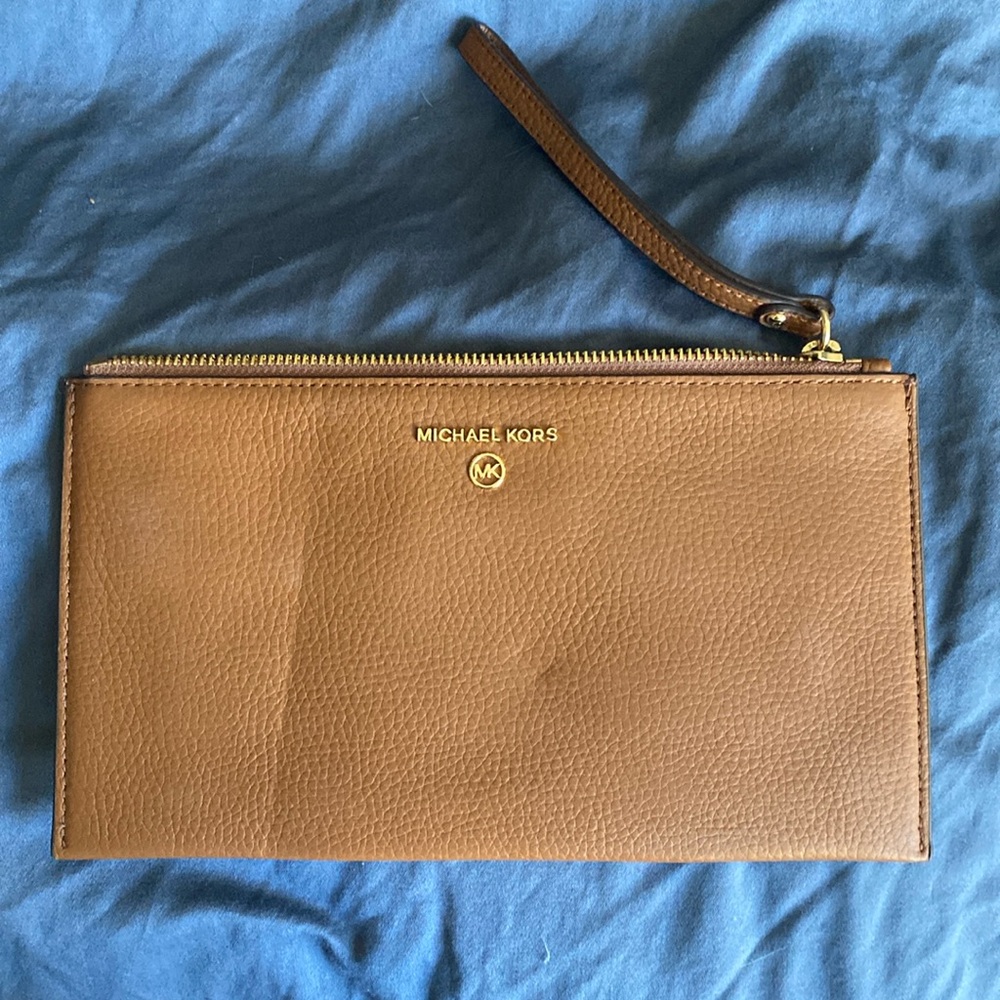 Michael Kors brown clutch